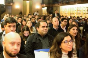 Clase Ejecutiva UC graduó a alumnos de Walmart de sus programas de diplomado online.