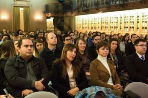 Clase Ejecutiva UC graduó a alumnos de Walmart de sus programas de diplomado online.